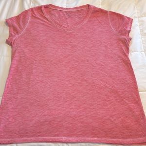 Women’s pink T-shirt